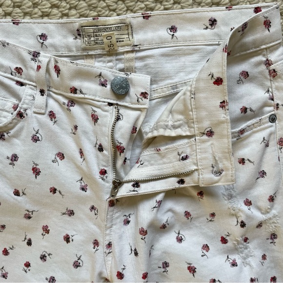Current/Elliot white distressed jeans with floral pattern - Picture 3 of 10